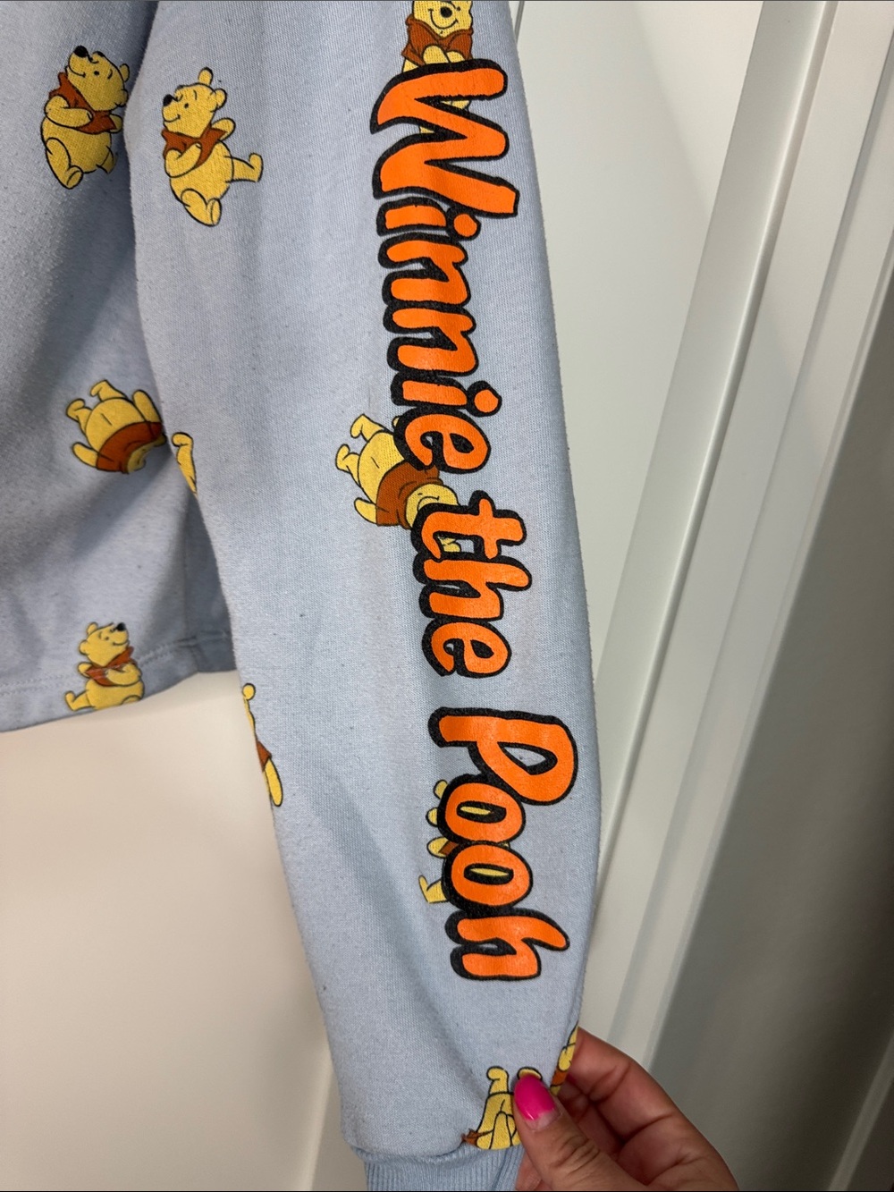 Disney Light Blue Winnie the Pooh All-Over Print Hooded Sweater Sz Large cropped - Picture 4 of 5